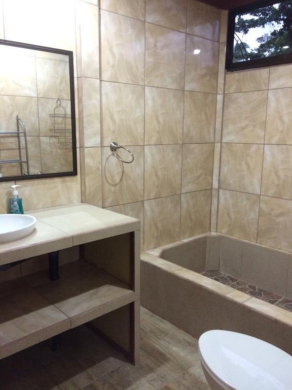 Suites Chile Verde Мансанильо Екстериор снимка