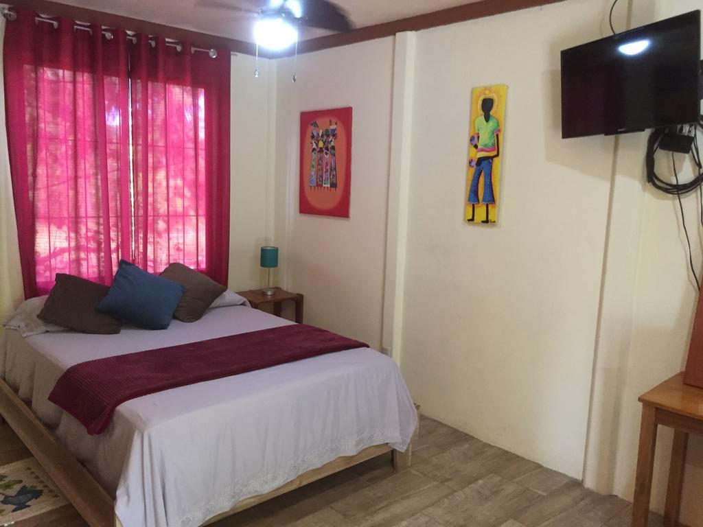 Suites Chile Verde Мансанильо Екстериор снимка